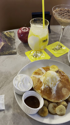 YOLO cafe&bar 渋谷宮益坂 사진 2