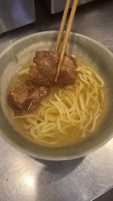 沖縄そば専門 やんばる カレッタ汐留店 사진 2