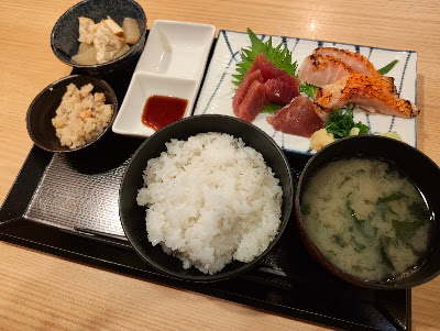 季節料理とお酒 長山 사진 3
