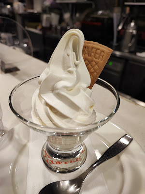 Capital Ginza Cafe 사진 2
