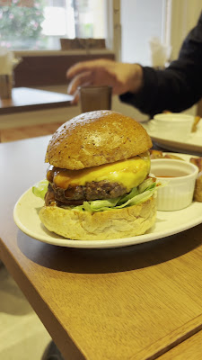 THE BURGER STAND FELLOWS 사진 2