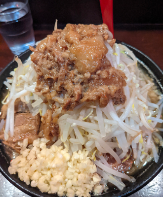 ラーメンイエロー 新宿御苑前店 사진 3