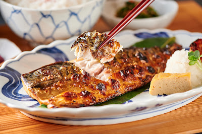 炭火焼魚店 白銀屋箱崎分岐点 사진 3