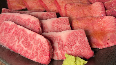 Kuroge Wagyu Yakiniku White or Black 사진 4