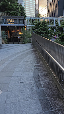 Cafe 104.5 Dining & Bar 사진 2