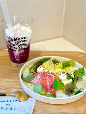 Yogi Greek Yogurt and Açaí Cafe Akihabara 사진 3