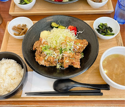 Ovest 사진 2