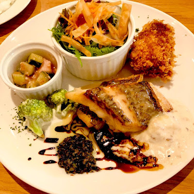 EMONS CAFE 사진 3