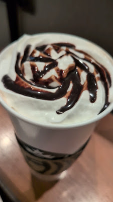Starbucks Coffee - Okachimachi Kasuga-dori Avenue 사진 2