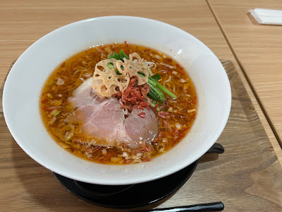 麺と肴 担々麺 ぺん坊 사진 4