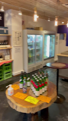 薫酒や いこう商店 酒屋 日本酒バル 사진 2