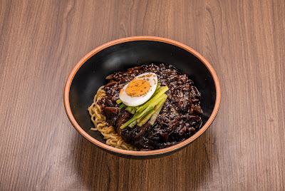 Meido Chicken Todaimise Korean Restaurant 사진 3