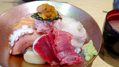 さかなの福助 曳舟店 鮮魚小売り+飲食 사진 2