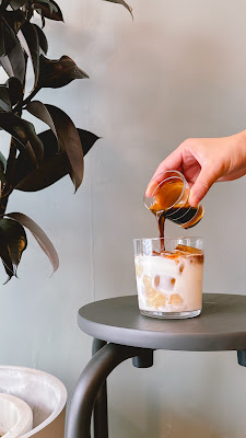 UPSTAND coffee and people 사진 2