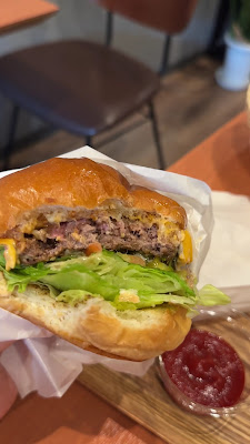 Ghost Burger 사진 2