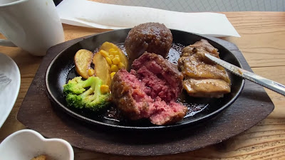 ステーキみたいなハンバーグ練馬 사진 2