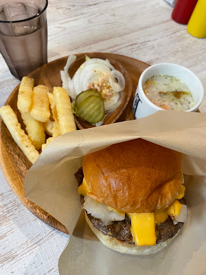 Yokoyoko Burger 사진 3