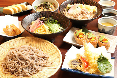 肉汁蕎麦 らー油蕎麦 よろず屋 사진 3