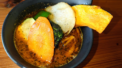 LEVECHINA CURRY 사진 5