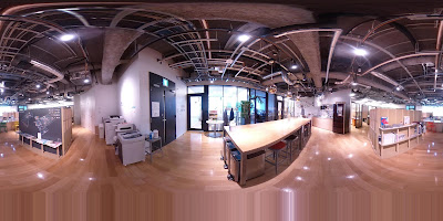 co-lab 사진 4