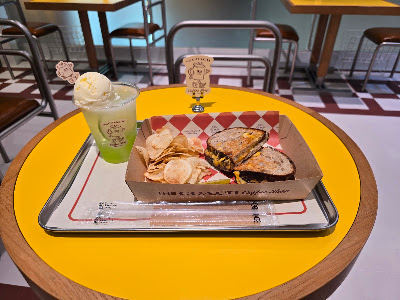 The Coach Coffee Shop 사진 3