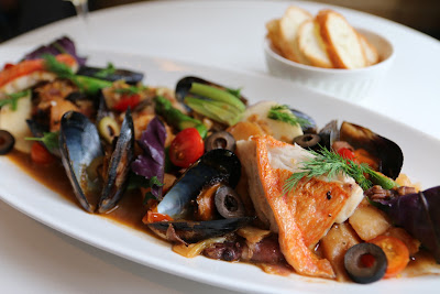 Brasserie Brown. with Virgin Oyster House(ブラッスリーブラウンウィズヴァージンオイスターハウス) 사진 3