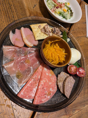 Meat & Wine Winehall glamour Shinbashi 사진 4