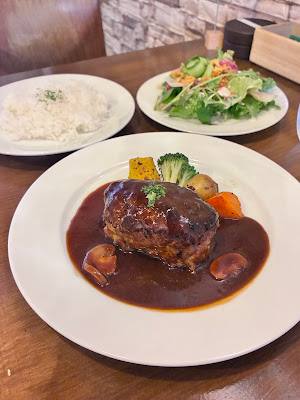 黒豚ハンバーグ よっちゃん 사진 5