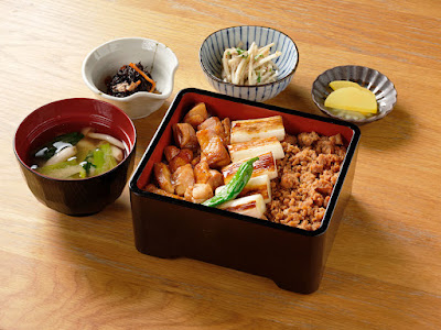 丹波赤どり とりのや 本店 사진 3