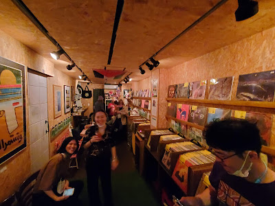 UPTOWN RECORD STORE 사진 3