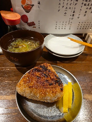 炭火 焼きとん 焼鳥 出陣 高円寺店 사진 3