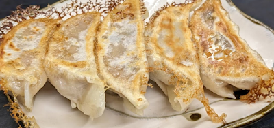 やってる！！GYOZA 平井店 사진 3