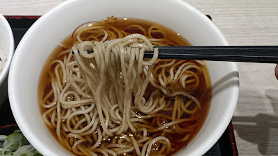 いろり庵きらくそばエキュート赤羽みなみ 사진 2