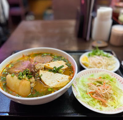 PHỞ VIỆT QUÁN 6 ベトナムレストラン 사진 3