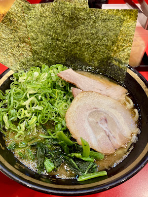 Yokohama Iekei Ramen Kawashimaya 사진 4