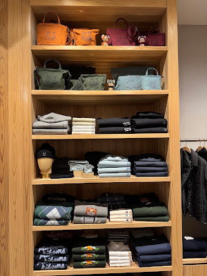 Maison Kitsuné Shibuya Store 사진 2