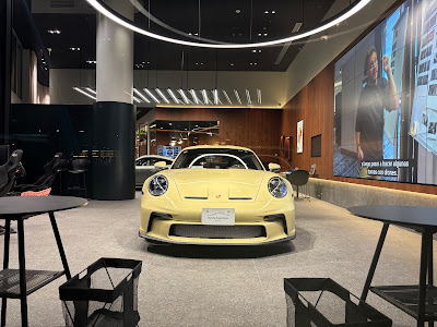 PORSCHE Studio Ginza 사진 2
