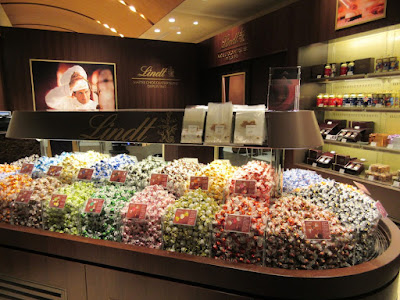 Lindt Yūrakuchō Marui Store 사진 2