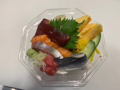立喰い寿司＆BAR 鮨處八千代 四谷店 사진 3