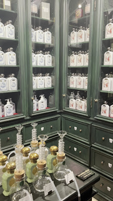 Officine Universelle Buly Nihonbashi Store 사진 4