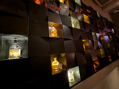 BAR MOMENT 本店 神田駅 バー ウイスキー 사진 3