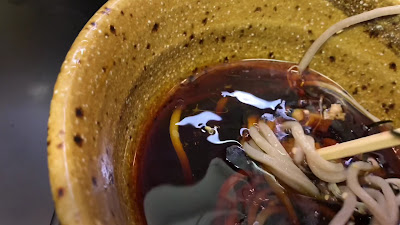 なぜ蕎麦にラー油を入れるのか。秋葉原1号店 사진 2