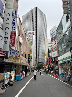 ニッセイ池袋ビル 사진 2