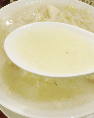 手包みわんたん麵 広州市場 大塚店 사진 2