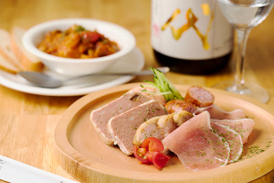 日本酒バル 和豚 異な味な 北千住 사진 4