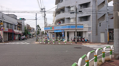 Lawson 사진 3