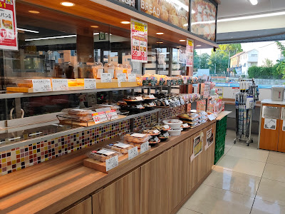 Lawson 사진 2
