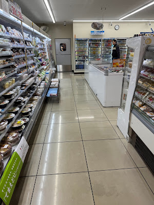 Lawson 사진 2