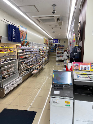 로손 LAWSON＋스리에후오오쿠보토오리점 사진 4
