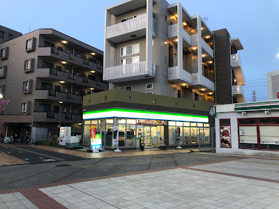 FamilyMart 사진 4